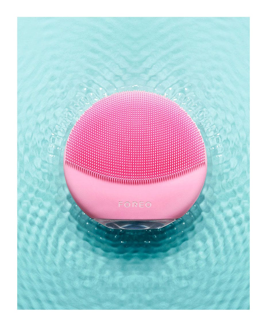 Buy  FOREO LUNA mini 3 Smart Facial Cleansing Massager Pearl Pink - at Best Price Online in Pakistan