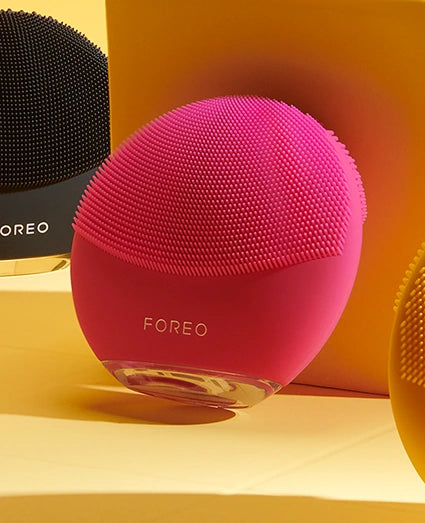 Buy  FOREO LUNA mini 3 Smart Facial Cleansing Massager Fuchsia - at Best Price Online in Pakistan